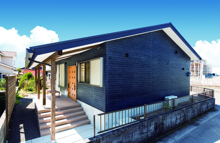 凛としたたたずまいの平屋建設 | 鹿児島市の注文住宅なら想いを形にする株式会社相塲工務店